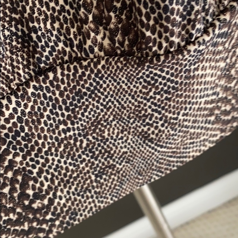 Top Small - Picture 4 of 7